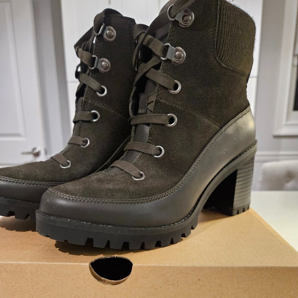 UGG Chunky Heel Boot